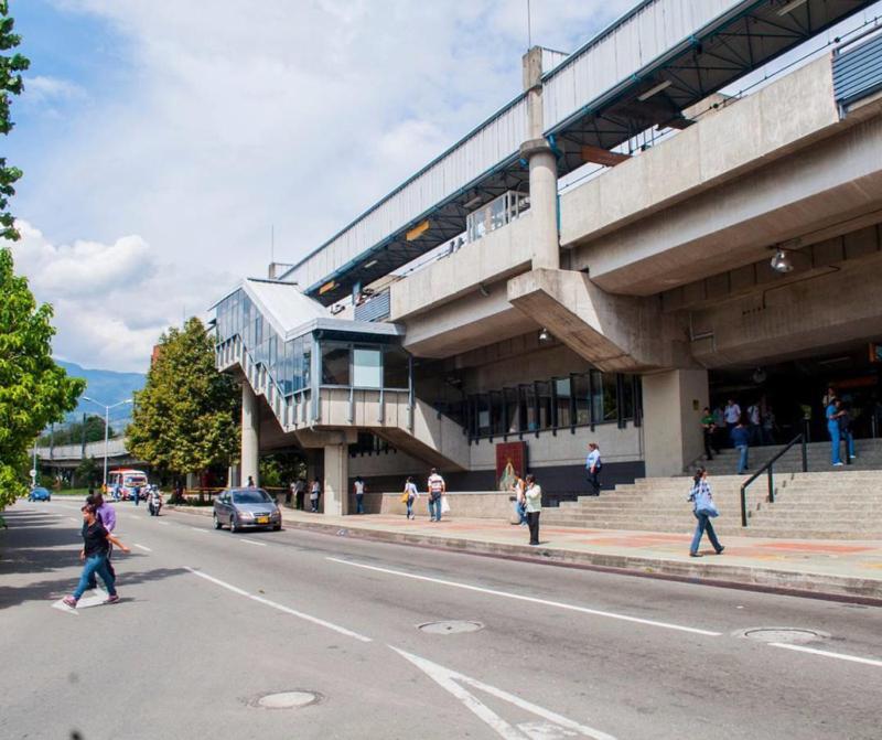 Casa Amplia Y Comoda Cerca Del Estadio Y La 70 Apartamento